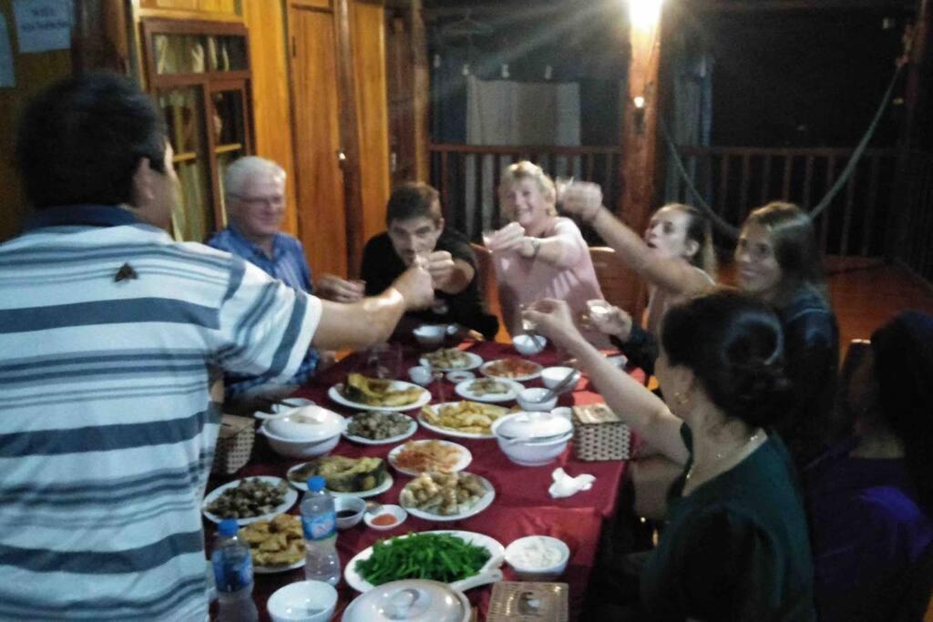 Ba Be Lake-Huyen Hao Homestay Exterior photo